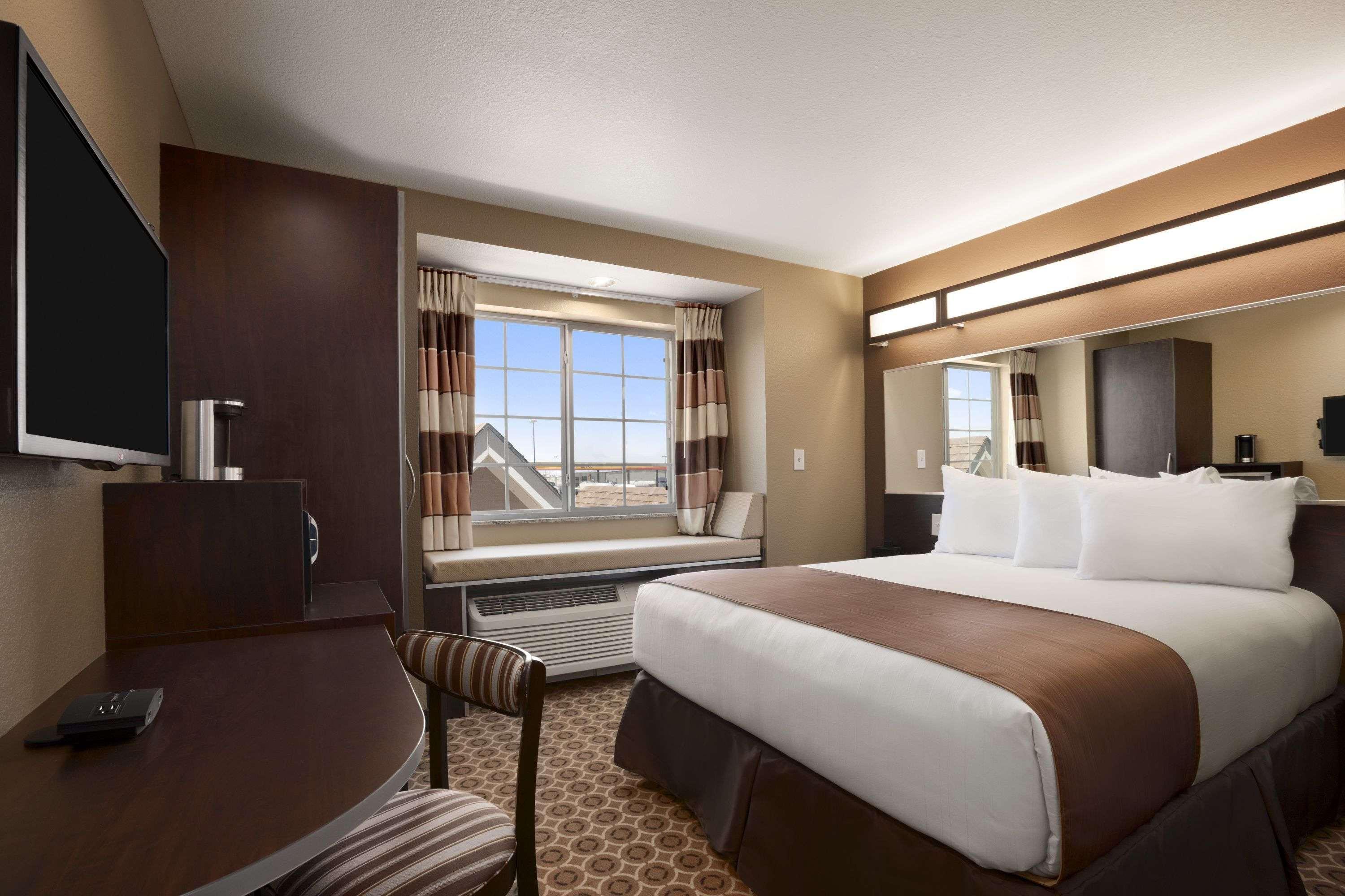 Microtel Inn And Suites Pecos Buitenkant foto