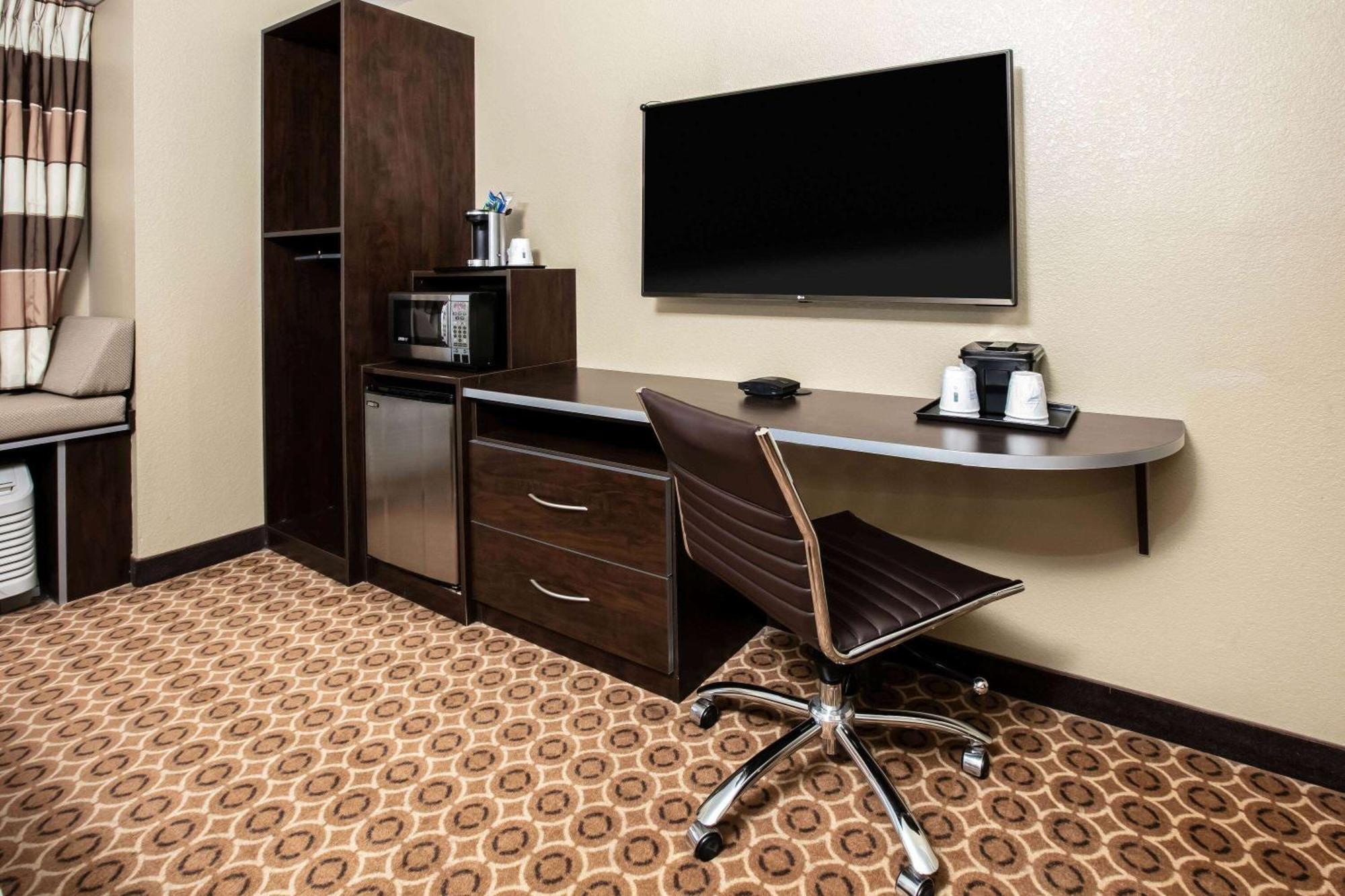 Microtel Inn And Suites Pecos Buitenkant foto