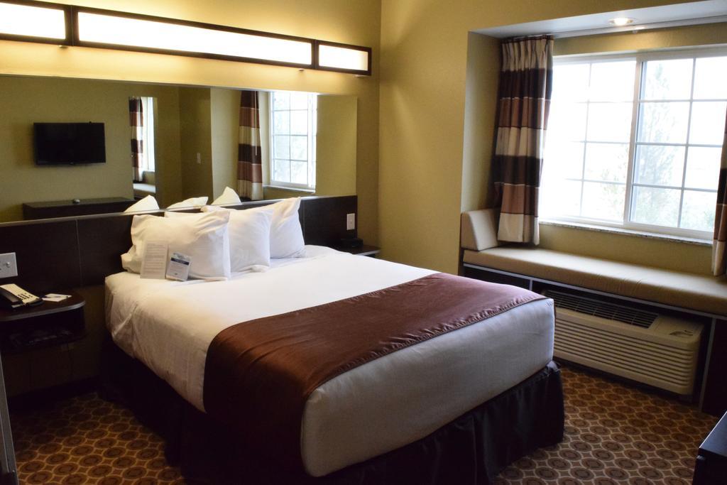 Microtel Inn And Suites Pecos Kamer foto