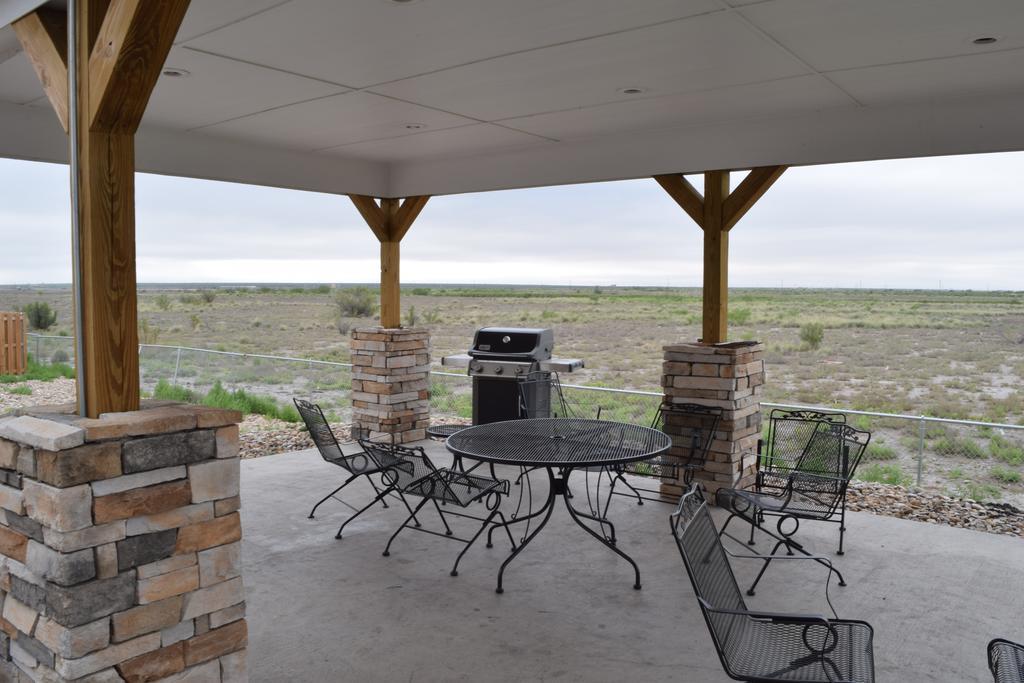 Microtel Inn And Suites Pecos Buitenkant foto